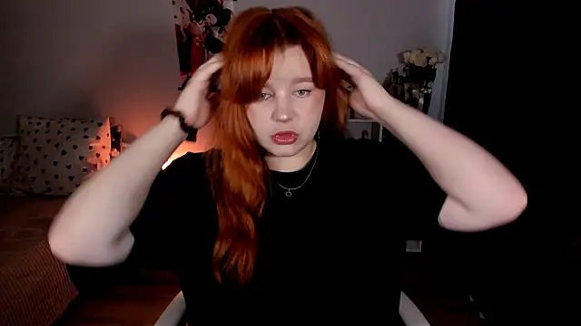  Lisa x online show from November 19, 2025, 5:51 am