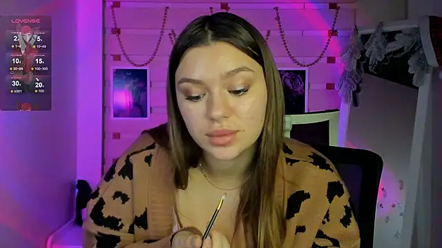 Josephine Kiss online show from December 10, 2024, 11:19 pm