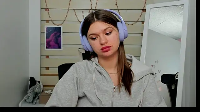 Josephine Kiss online show from January 19, 2025, 2:17 pm