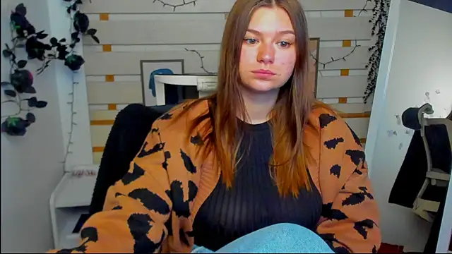 Snapshot of Josephine_Kiss chatting on April 26, 2026, 7:28 am Josephine Kiss online show from April 26, 2026, 7:28 am