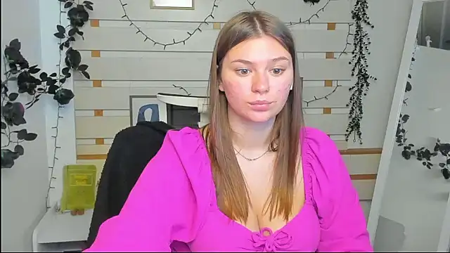 Snapshot of Josephine_Kiss chatting on May 6, 2026, 1:05 pm Josephine Kiss online show from May 6, 2026, 1:05 pm