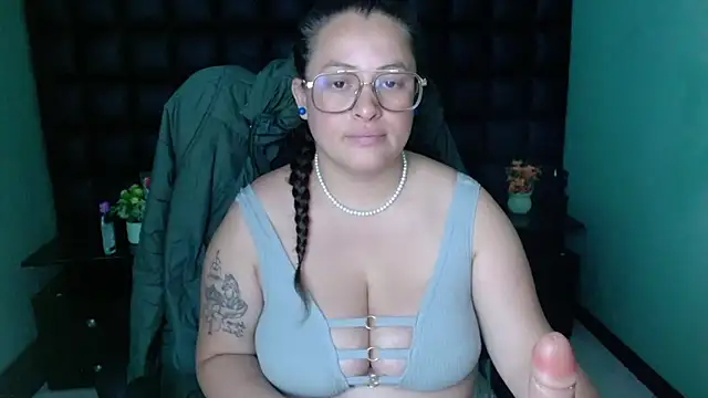 SaraThomso online show from February 21, 2025, 9:13 am