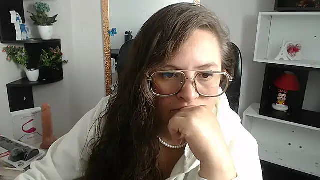 SaraThomso online show from March 11, 2025, 3:16 am