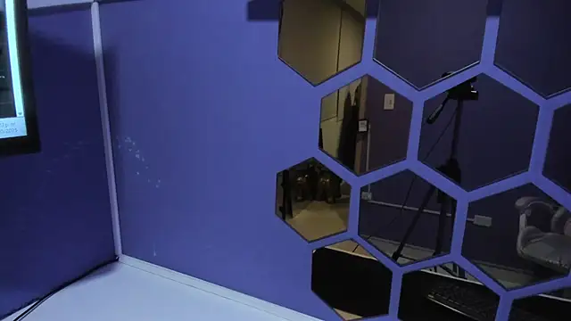 Danna 777  online show from October 4, 2025, 1:03 am