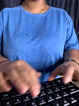 Ritu-Babe online show from November 14, 2025, 5:55 pm