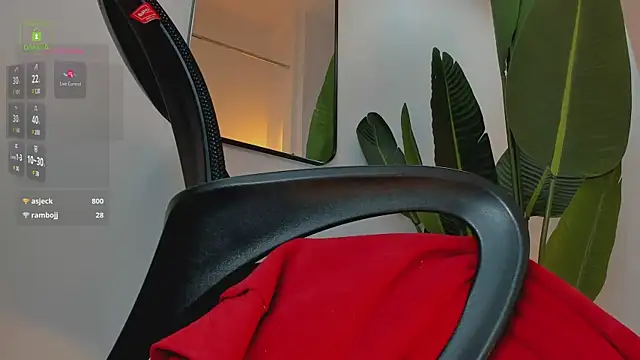 Snapshot of Whitney_Svonn chatting on December 26, 2024, 7:27 pm Whitney Svonn online show from December 26, 2024, 7:27 pm