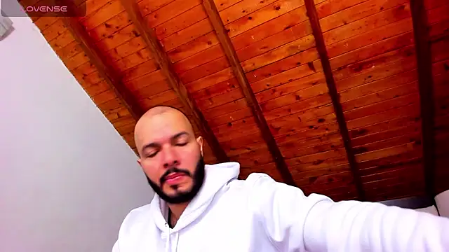 Tom Bailey online show from March 22, 2026, 12:52 pm