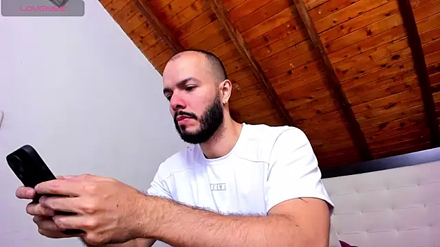 Tom Bailey online show from March 24, 2026, 12:54 pm