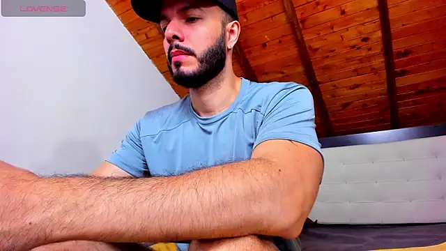 Tom Bailey online show from April 7, 2026, 12:49 pm