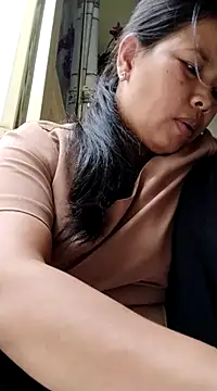 Lanyingxin18 online show from December 9, 2024, 8:44 am