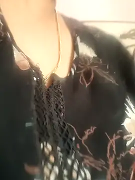 cuteyqueen online show from December 12, 2024, 9:51 am