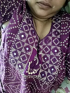 cuteyqueen online show from October 10, 2025, 1:37 am