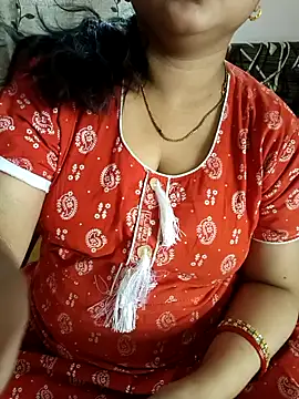 cuteyqueen online show from April 2, 2026, 6:55 am