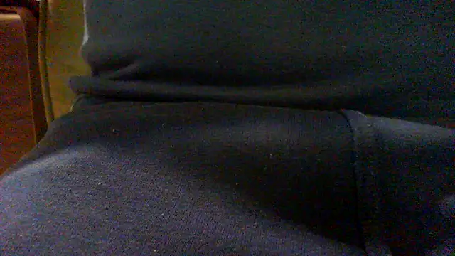 Snapshot of volfic@xh chatting on February 16, 2026, 11:45 pm volficxh online show from February 16, 2026, 11:45 pm