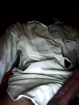 Snapshot of Yasha_14C_Creator chatting on November 1, 2025, 6:37 am Yasha 14C Creator online show from November 1, 2025, 6:37 am