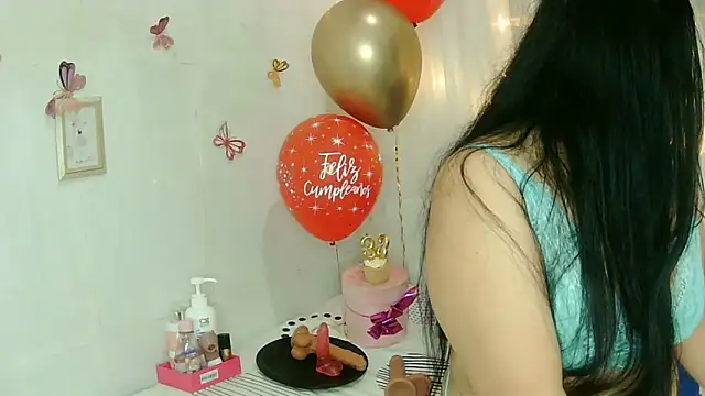 keterinjones--11 online show from September 11, 2025, 9:48 pm