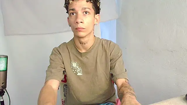 Snapshot of mateodeamjo chatting on May 21, 2026, 11:23 pm mateodeamjo online show from May 21, 2026, 11:23 pm