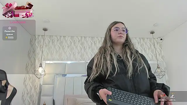 1m dalhia online show from February 24, 2025, 8:36 pm