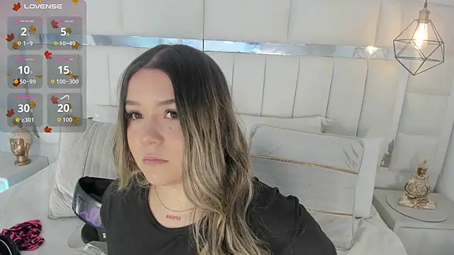 1m dalhia online show from October 18, 2025, 8:42 pm