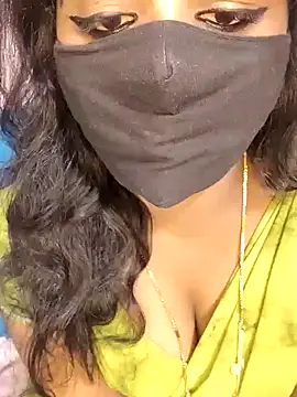 louise92 online show from December 5, 2024, 4:12 pm