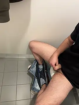 Public sexyxxx online show from November 26, 2025, 4:41 pm