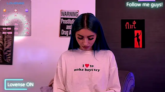 AriaVoss online show from September 20, 2025, 7:48 pm