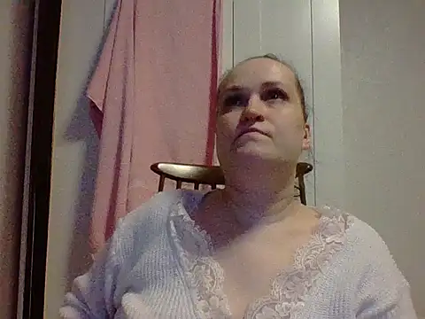  squirty cum lady  online show from March 11, 2025, 5:57 pm