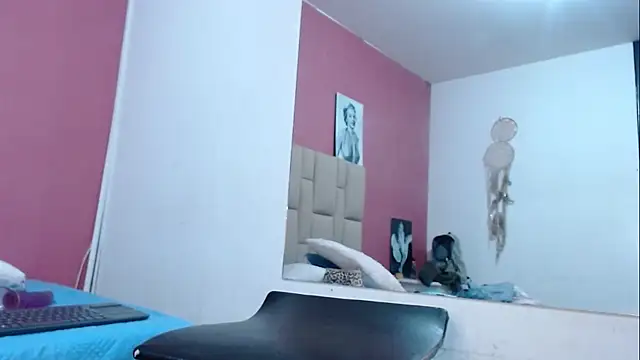 Amelia Debora Antonella online show from January 21, 2025, 4:05 pm