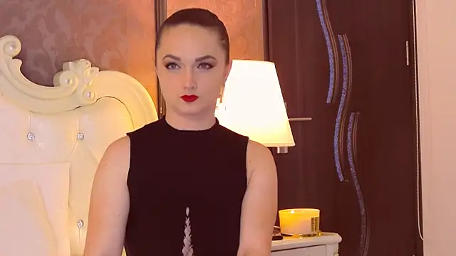 Snapshot of EllianaReese chatting on March 23, 2025, 6:47 am EllianaReese online show from March 23, 2025, 6:47 am