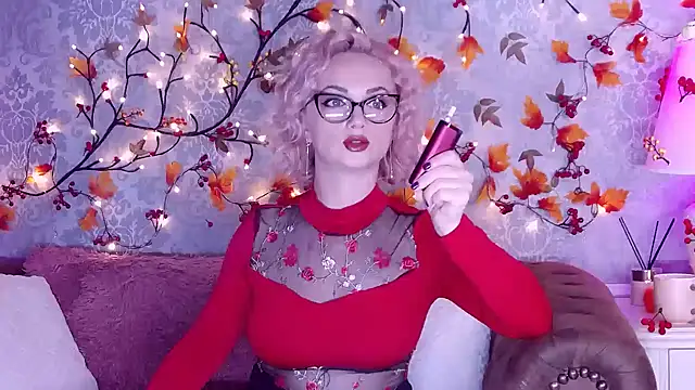 Snapshot of EllianaReese chatting on September 14, 2025, 1:49 am EllianaReese online show from September 14, 2025, 1:49 am