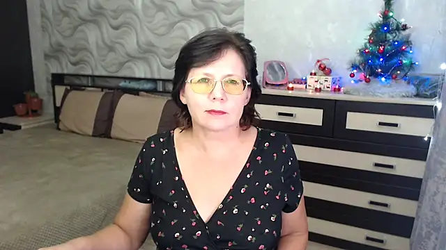 VitaCharm online show from December 29, 2024, 6:49 pm