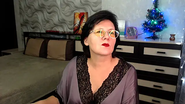 VitaCharm online show from December 17, 2025, 8:26 pm