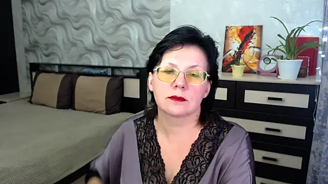 Snapshot of VitaCharm chatting on March 2, 2026, 8:26 pm VitaCharm online show from March 2, 2026, 8:26 pm