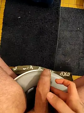 jaimelesexe85 online show from February 13, 2025, 10:43 pm