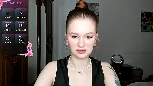 EmilySoul online show from January 24, 2025, 1:57 pm