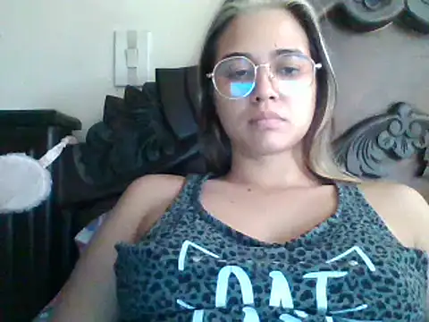 trianabell online show from January 29, 2025, 6:07 pm