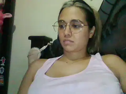 trianabell online show from February 11, 2025, 12:49 am