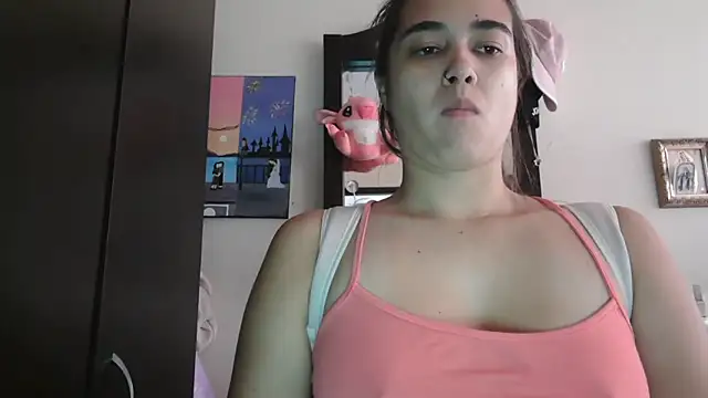 Snapshot of trianabell chatting on February 19, 2026, 4:25 pm trianabell online show from February 19, 2026, 4:25 pm