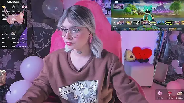 sensualkattt online show from February 13, 2025, 11:26 pm