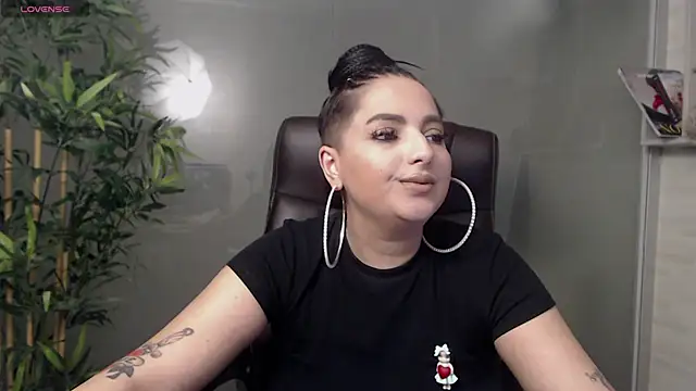 BustyAllyy online show from March 11, 2025, 8:20 pm