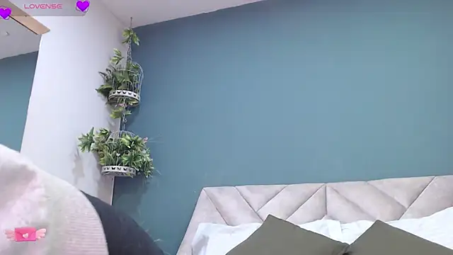 SharisWillian online show from February 14, 2025, 2:18 am