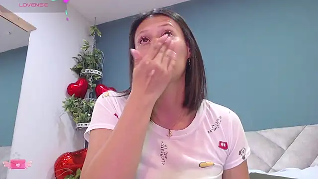 SharisWillian online show from March 11, 2025, 4:10 am