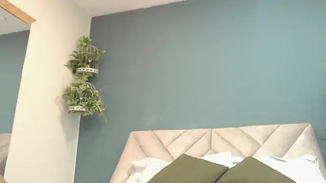 SharisWillian online show from November 15, 2025, 2:20 am