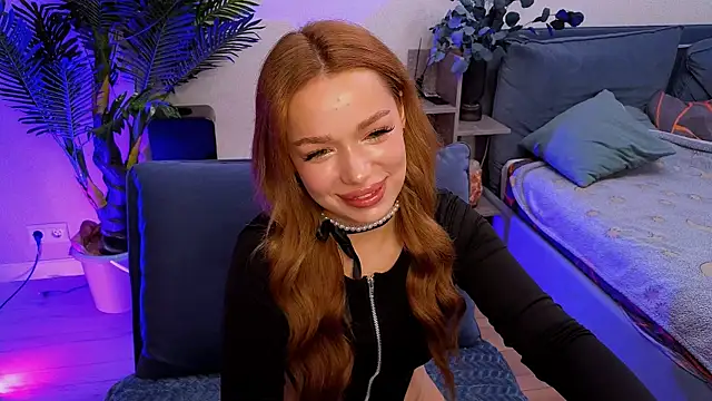 Lily Yin online show from December 31, 2024, 2:08 am