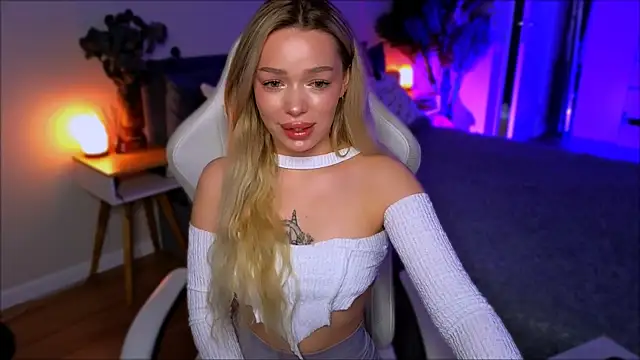 Lily Yin online show from March 13, 2026, 5:36 am