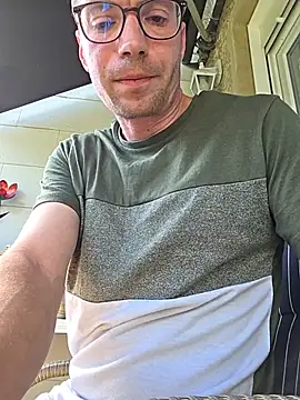 Schnubby1 online show from June 9, 2026, 1:56 pm