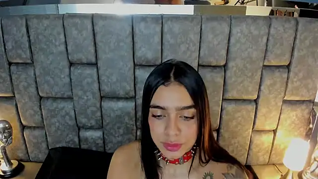 Foxy Assh  online show from February 18, 2025, 2:38 pm