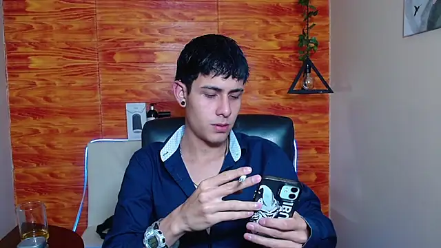 Bastiaan 28 online show from January 19, 2025, 4:22 am