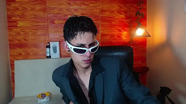 Bastiaan 28 online show from March 4, 2025, 3:00 am