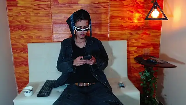 Bastiaan 28 online show from March 7, 2025, 3:40 am